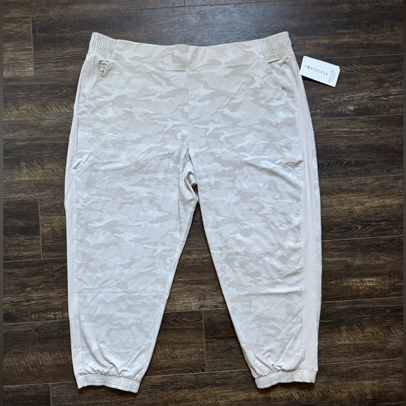 NWT Athleta Brooklyn Jogger Pants 26 Tan Camo New with Tags $98 - Picture 2 of 11